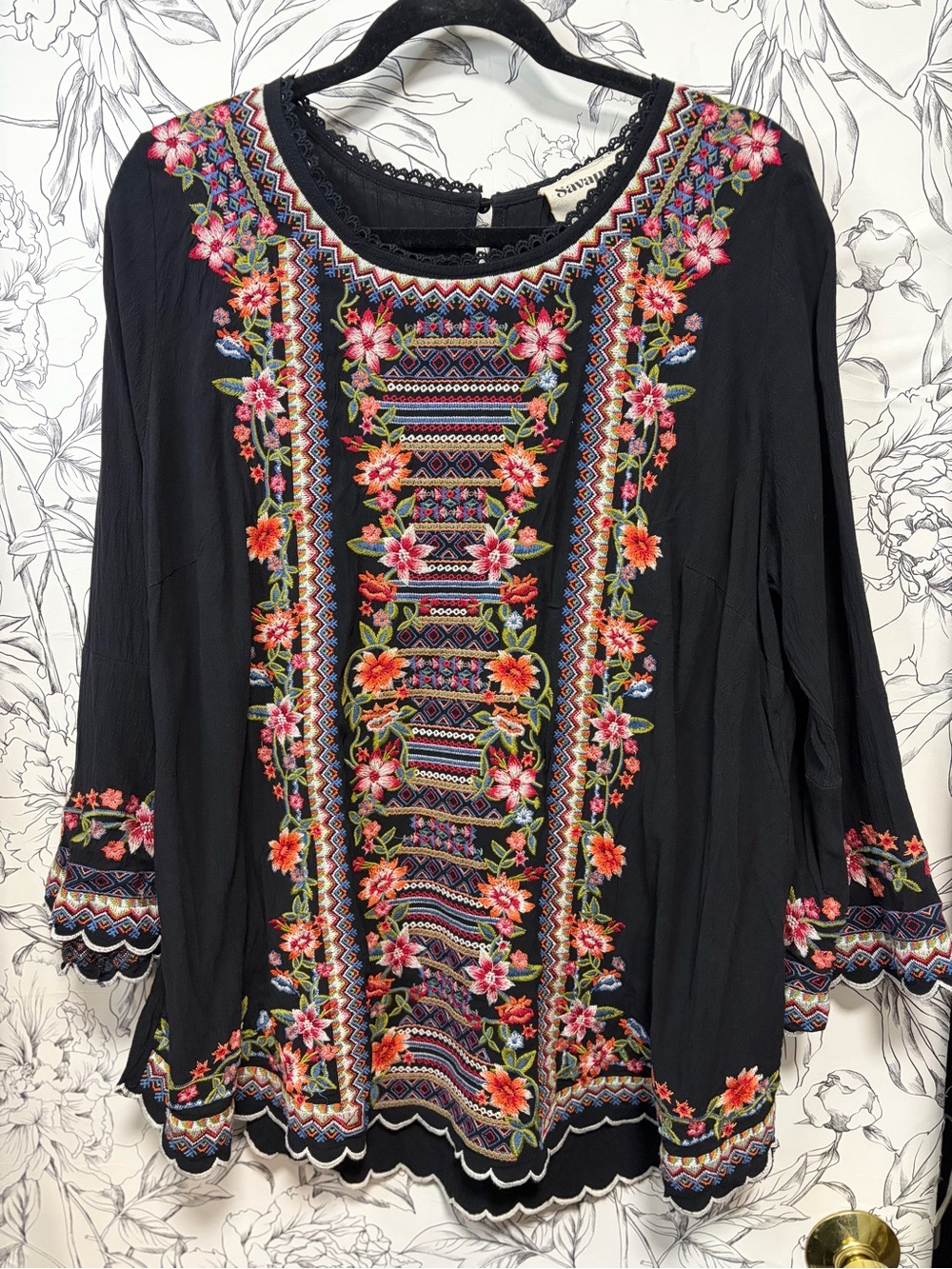 Gorgeous Savanna Jane Black Embroidered Floral Boho Blouse